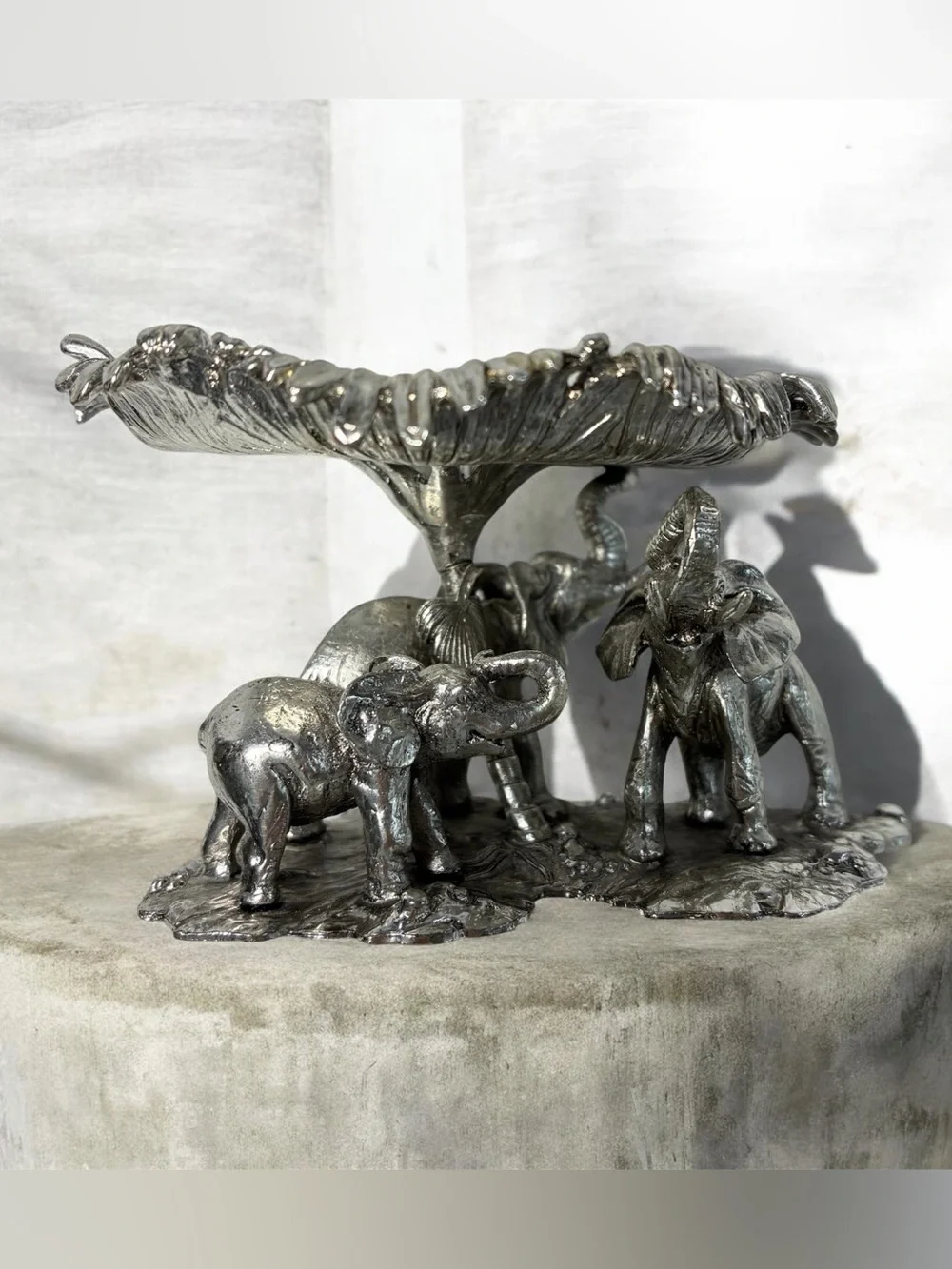 Arthur Court 1999 Aluminum Elephant Family Palm Leaf Candle Holder 4.5”